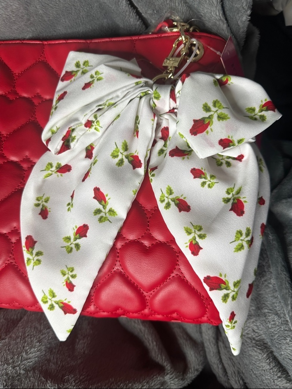 Betsey Johnson Red Heart-Quilted Shoulder Bag with Floral Bow Charm - Picture 7 of 7